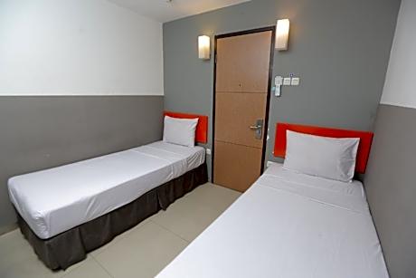 Express Twin Room