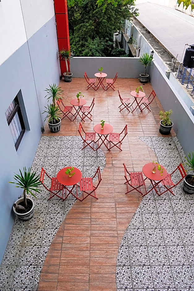Brothers Inn Solo Baru