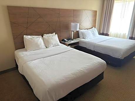 Queen Room with Two Queen Beds - Non-Smoking