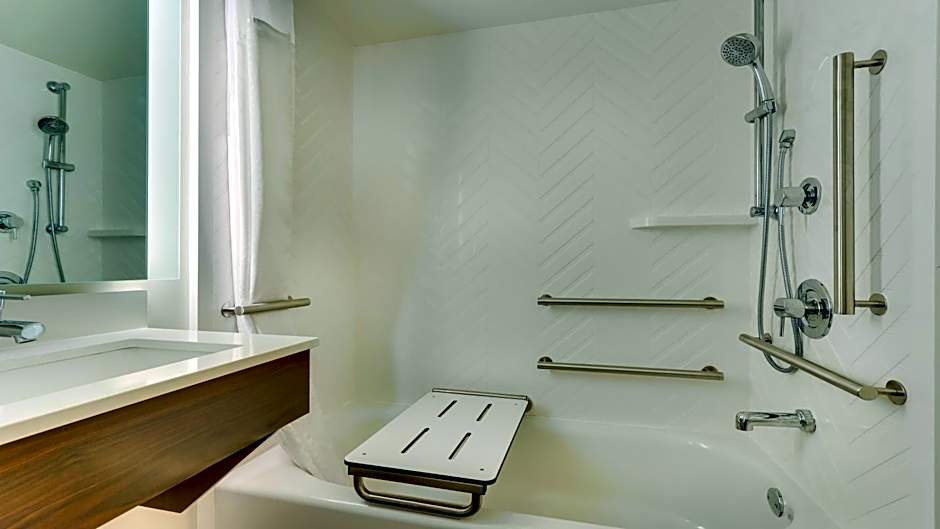 Holiday Inn Staunton Conference Center by IHG