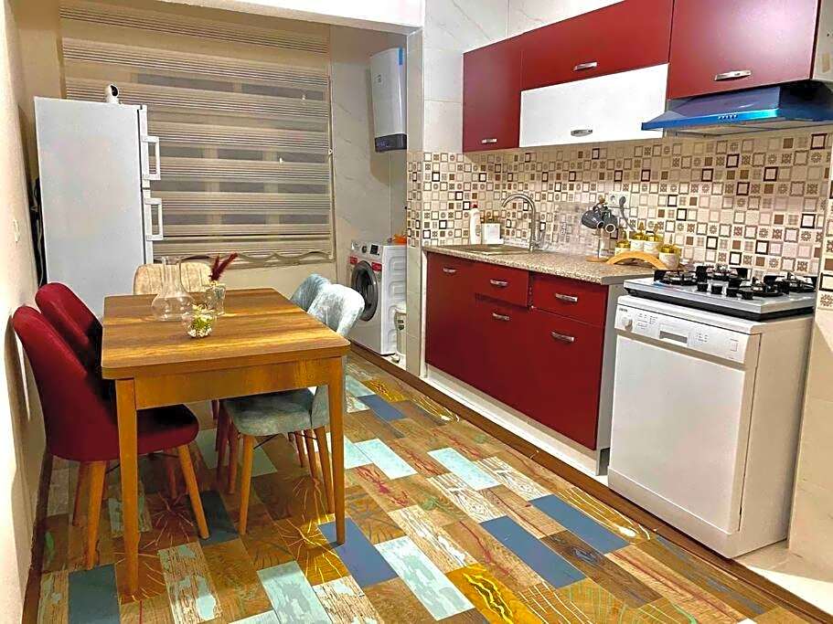 LICENSED ,JAZZY TOP CLASS 3 BEDROOMS HOMES 100Mb Wi-Fi