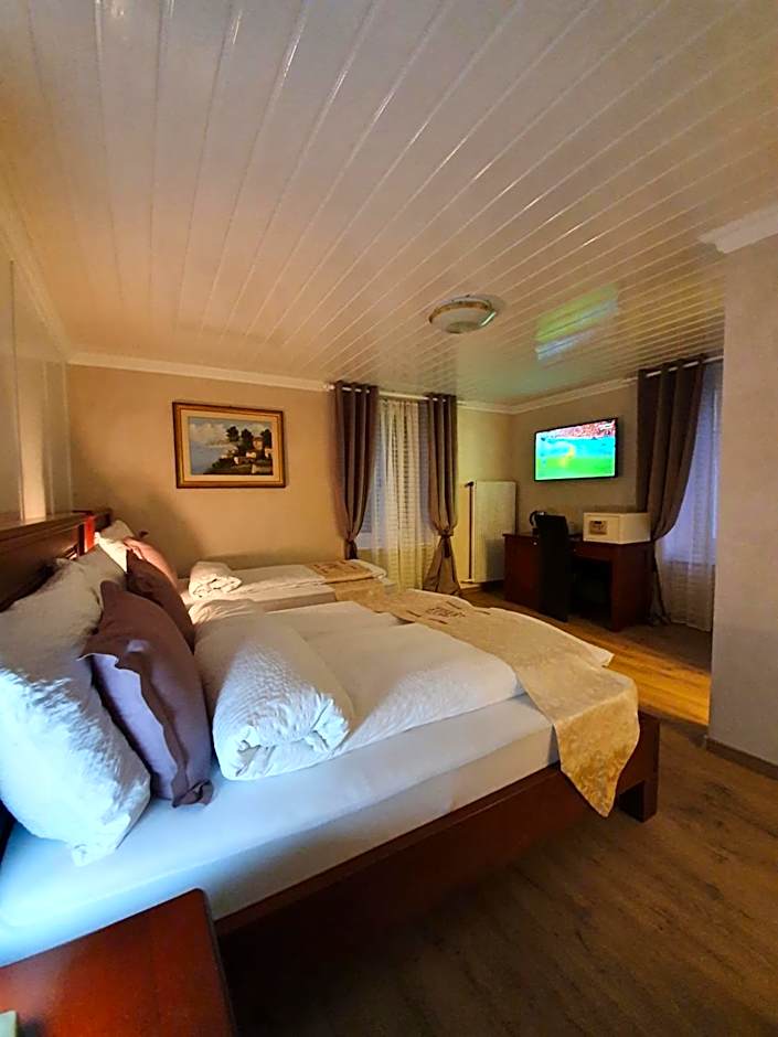 Esos Hotel Quelle
