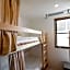 plumhostel