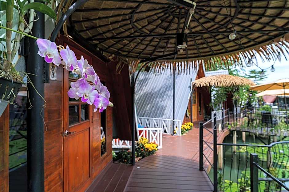 Ruen Nai Hua BY KOYAD