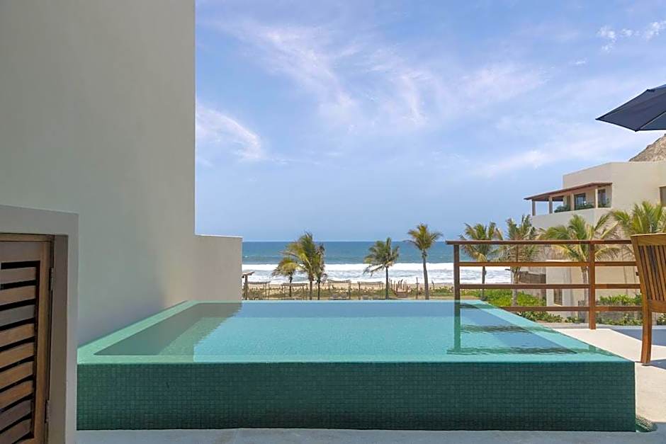 Marea Beachfront Villas
