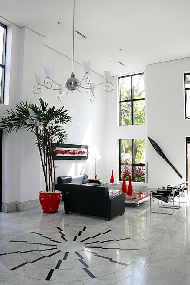 Tsue The Palace Flats