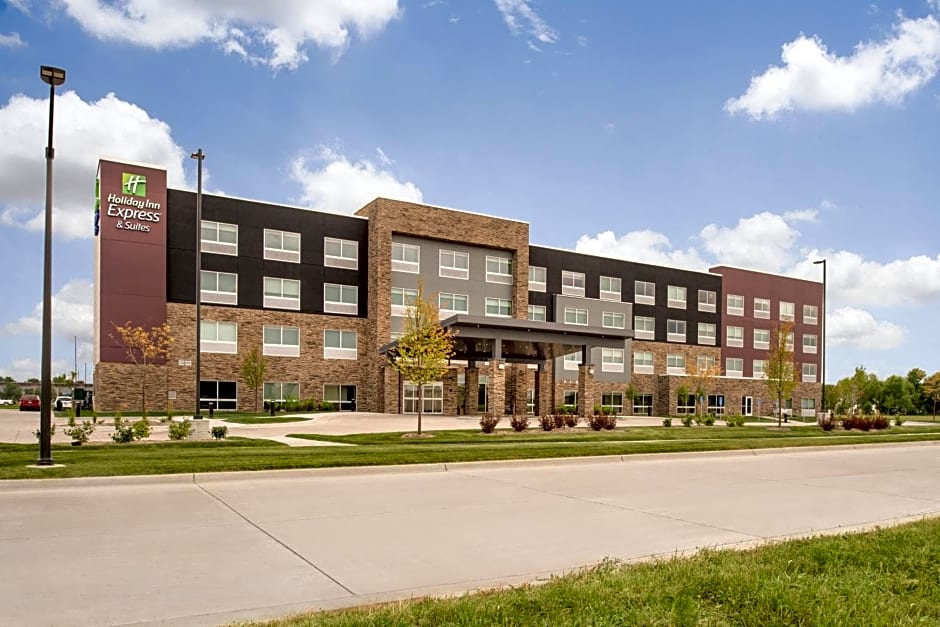 Holiday Inn Express & Suites West Des Moines - Jordan Creek