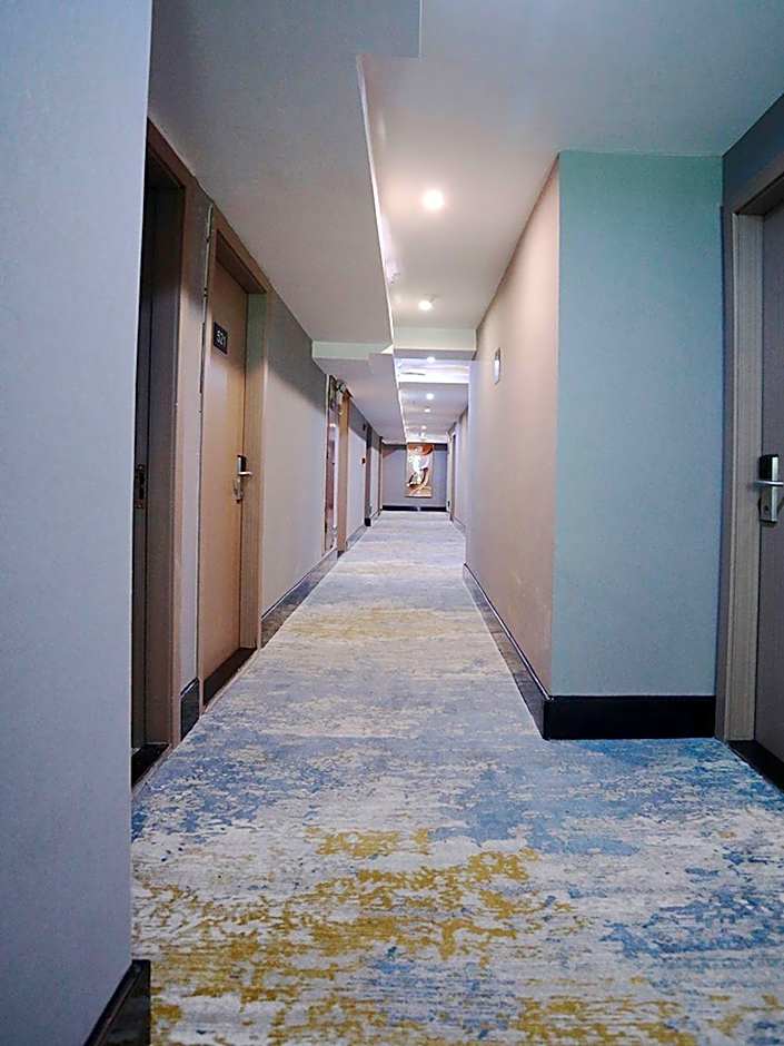 7 Days Inn Chongqing Pengshui Peng Penghu Huayuan