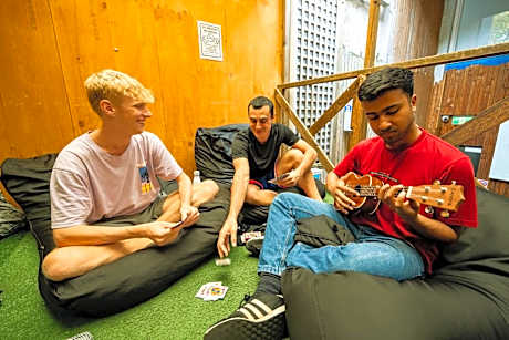 Urban Nomad Potts Point - 18 to 39 only