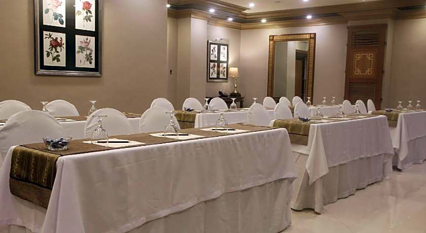 Herald Suites Polaris