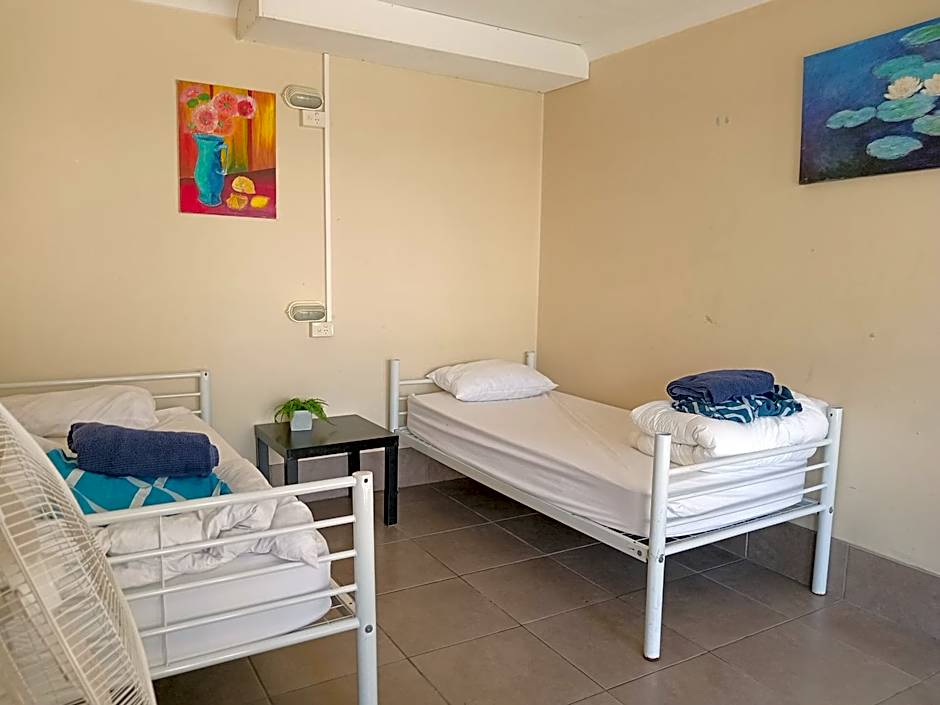 Flashpackers Hervey Bay Hostel