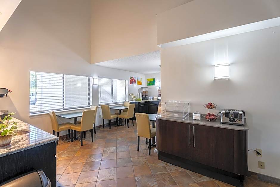 Quality Inn & Suites Junction