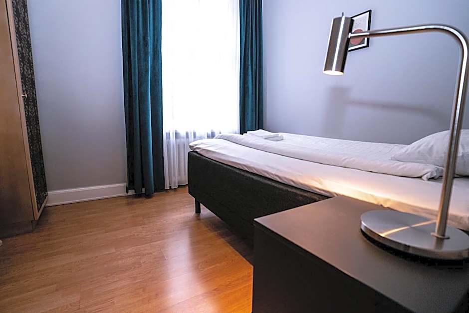 Queen's Hotel by First Hotels