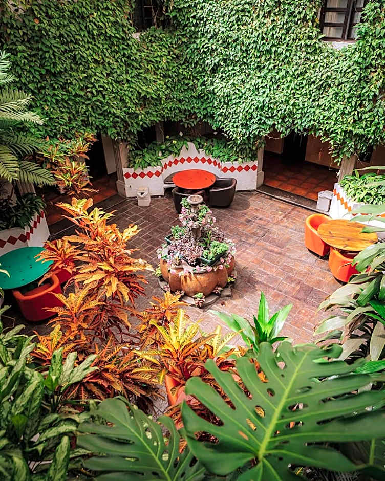 El Carmen Hotel