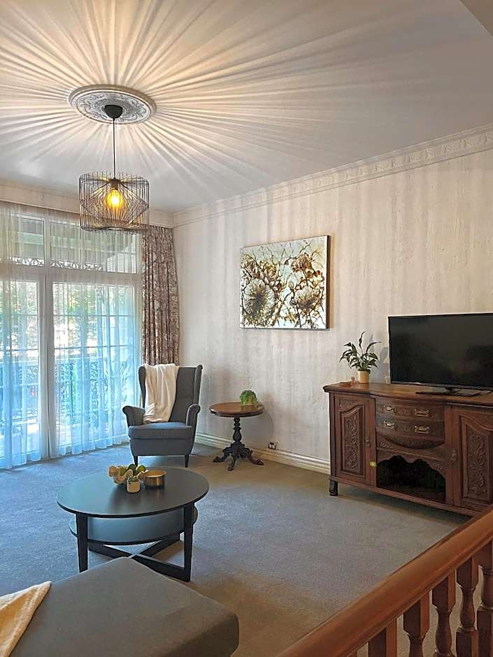 Victoria House Motor Inn