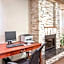 Comfort Inn & Suites Calgary - University