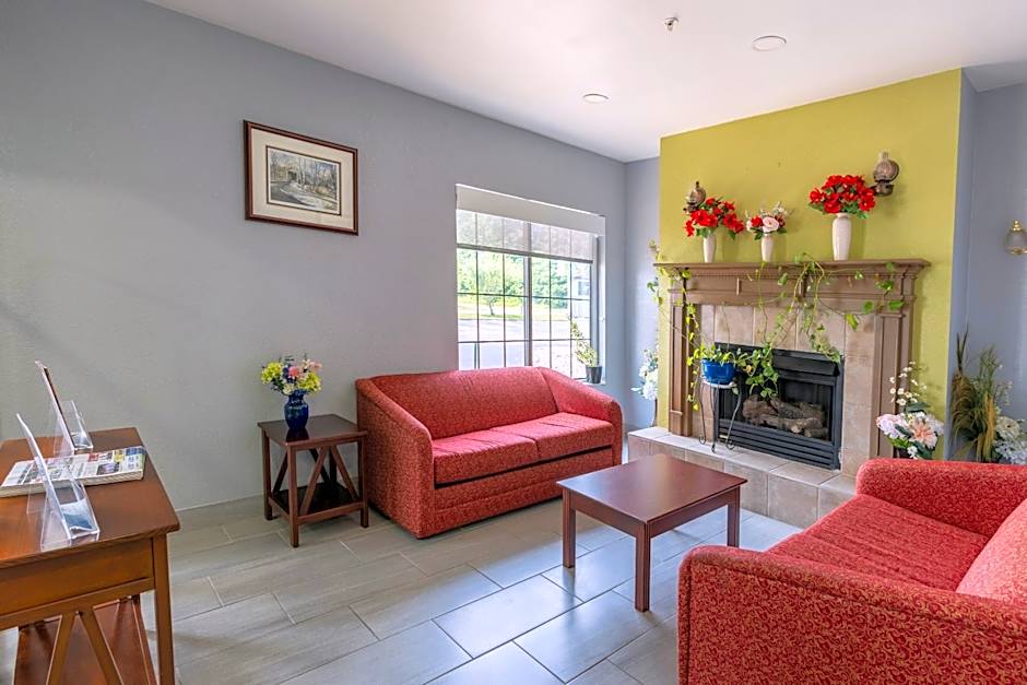 Countryside Inn and Suites