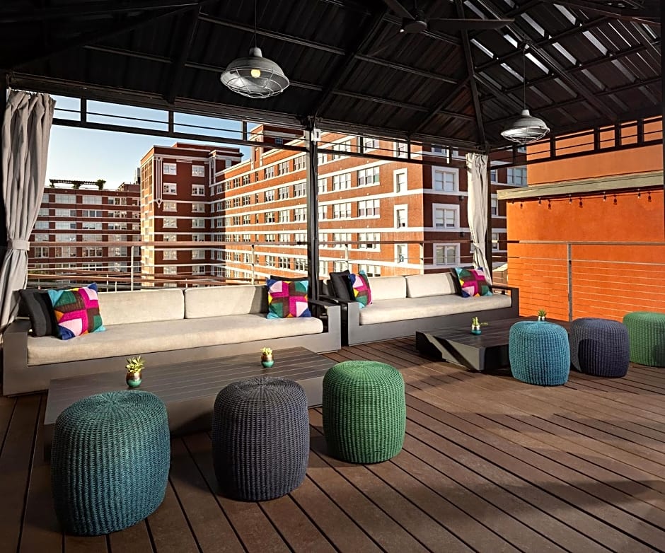 Canvas Hotel Dallas