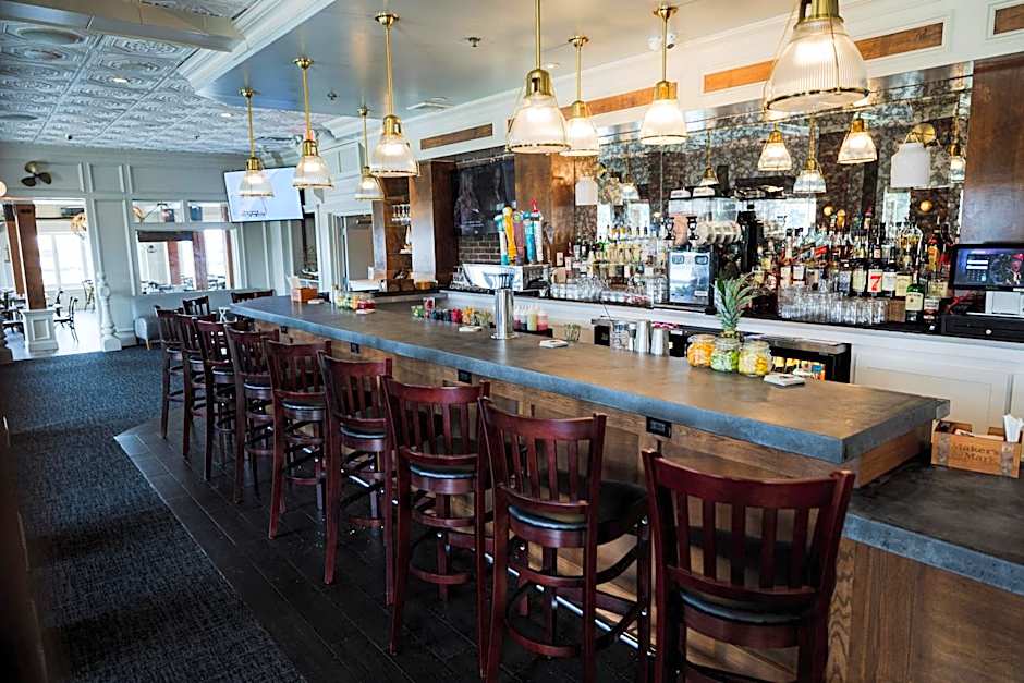 Danfords Hotel & Marina