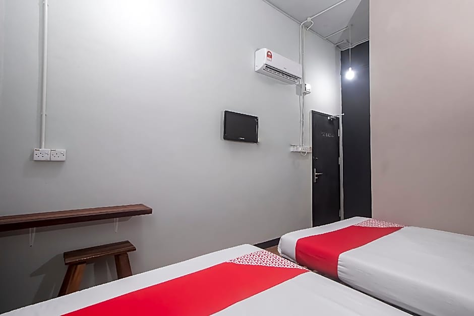 Hotel O Hi Inn 3