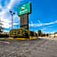 Quality Inn & Suites Conference Center Statesboro Historic District