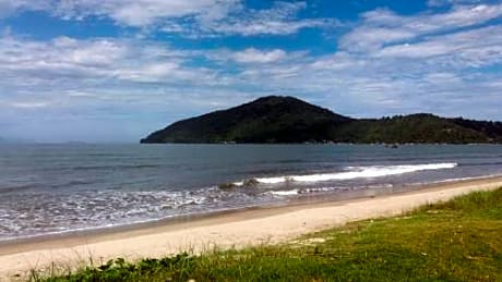 Varanda vista para o mar