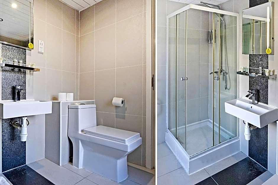 OYO The Baltimore Hotel