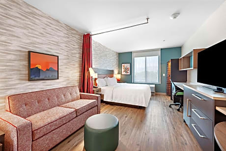 1King 1Bedroom Accessible Bathtub Suite