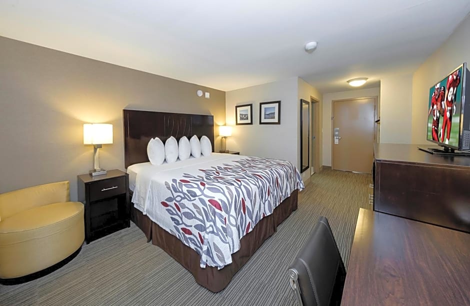 Red Roof Inn & Suites Newburgh - Stewart Airport