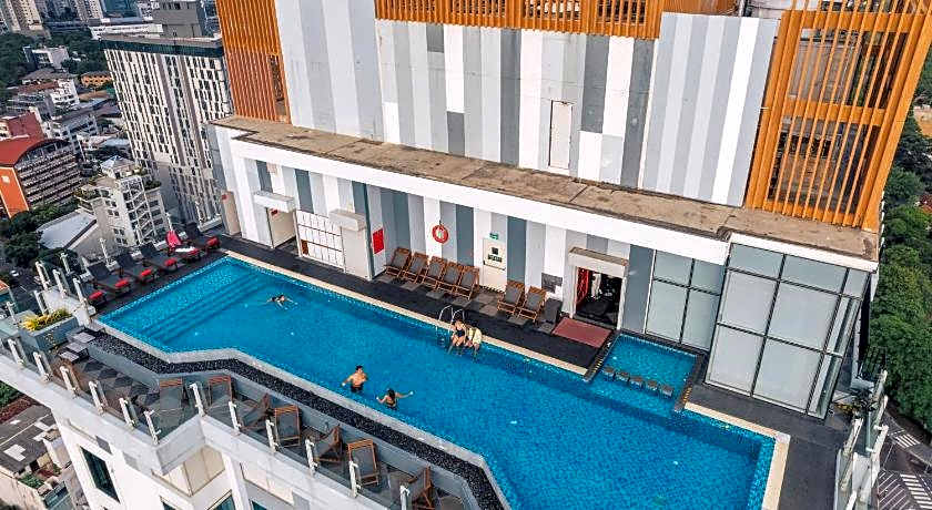 Cinnamon Red Colombo