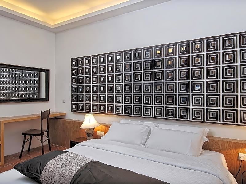 Courtyard At Heeren Boutique Hotel