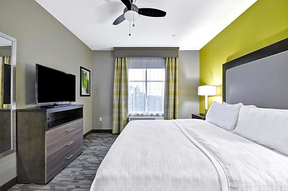 Photo 1 of 4 of Executive 1 King Bed Suite