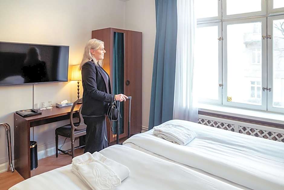 Queen's Hotel by First Hotels