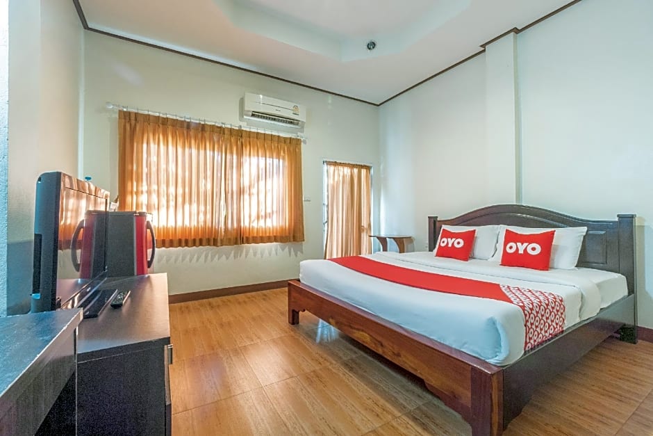 OYO 918 Kachapol Hotel
