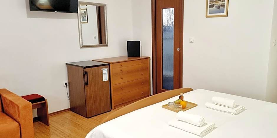 Nadija Rooms Funtana