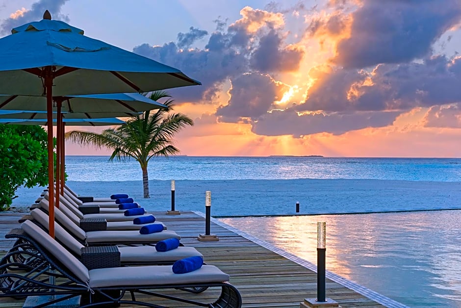 Brennia Kottefaru Maldives