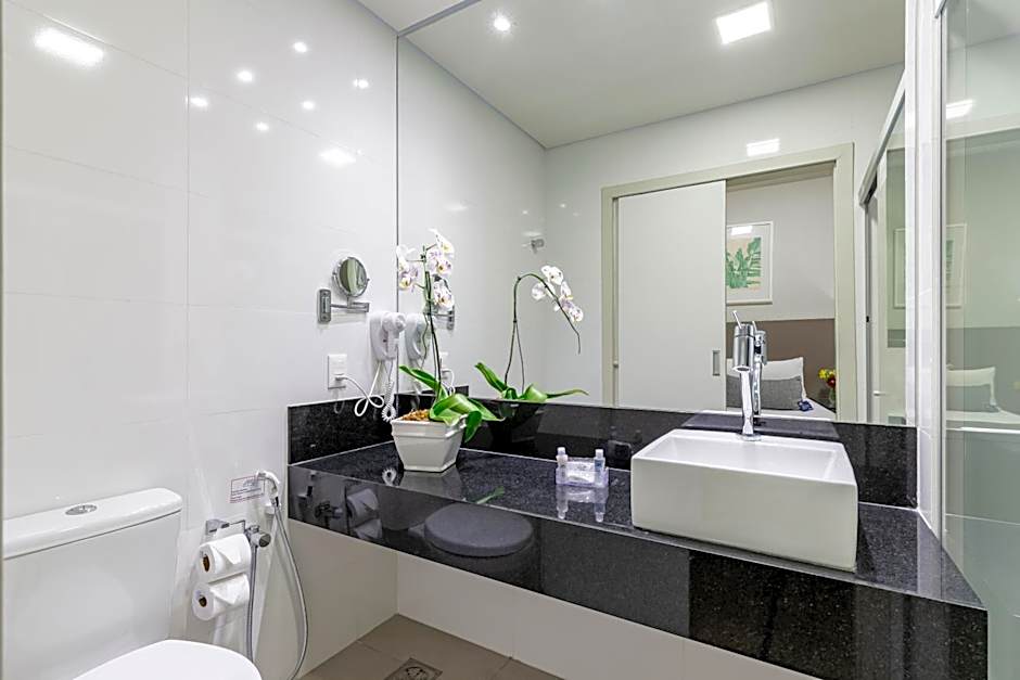 Max Savassi Apart Service