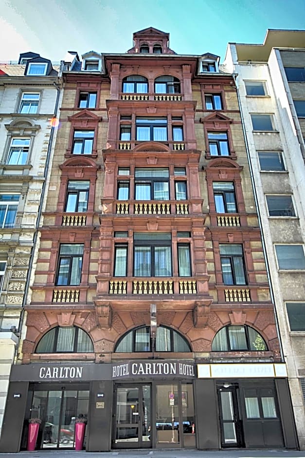 Carlton Hotel