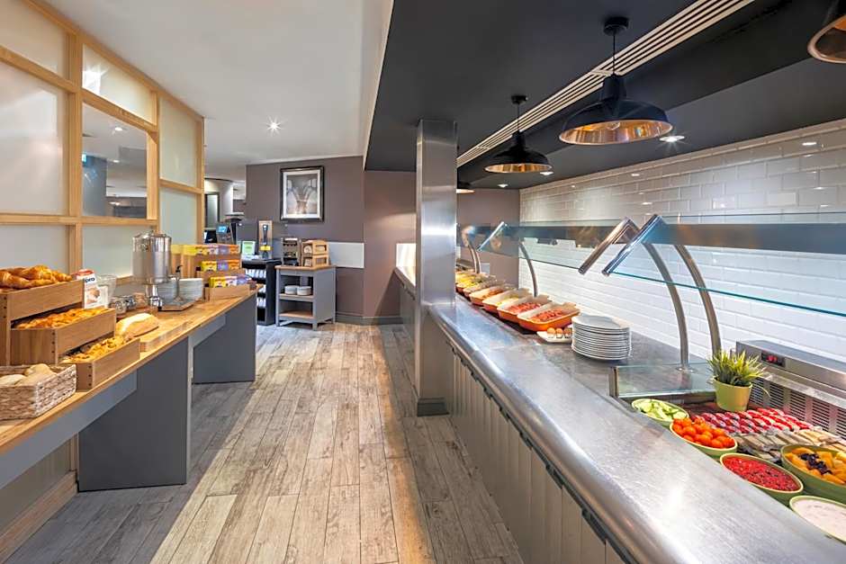 Holiday Inn Reading South M4 Jct 11 By IHG