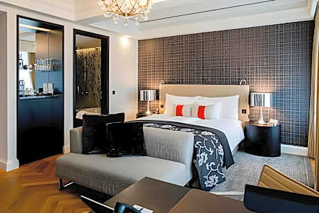 Luxury Studio