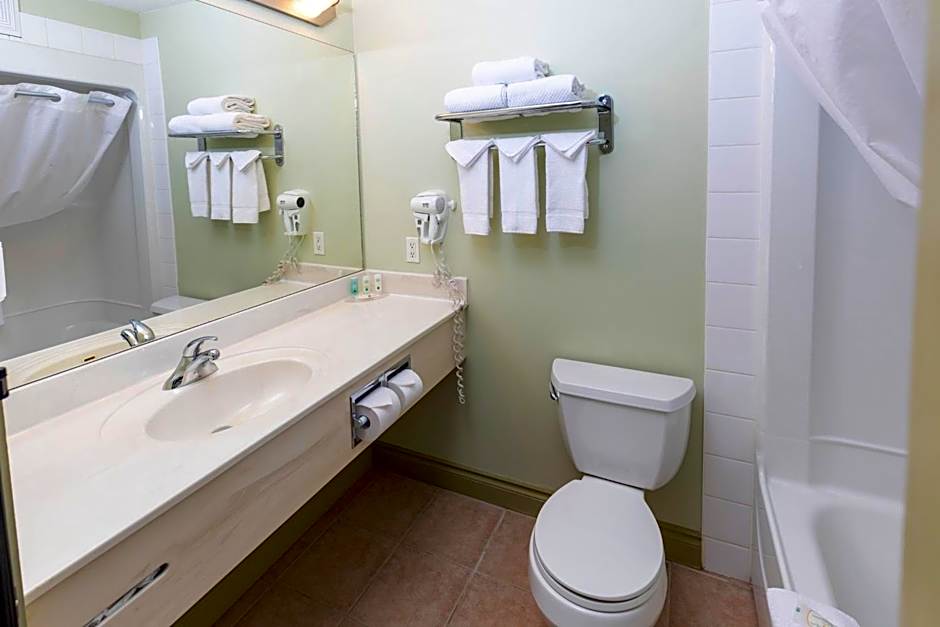 Quality Inn & Suites