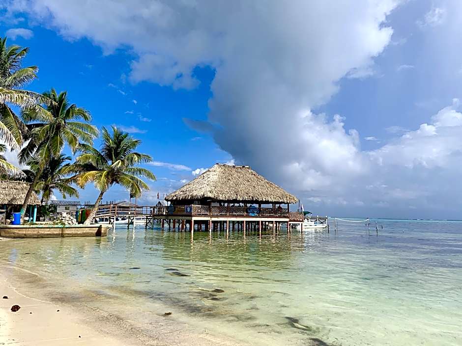 Aqua Vista Beachfront Suites