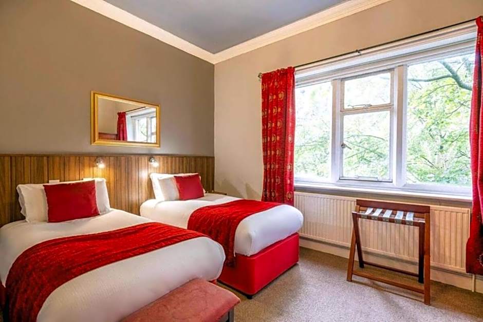 Broadfield Park Hotel