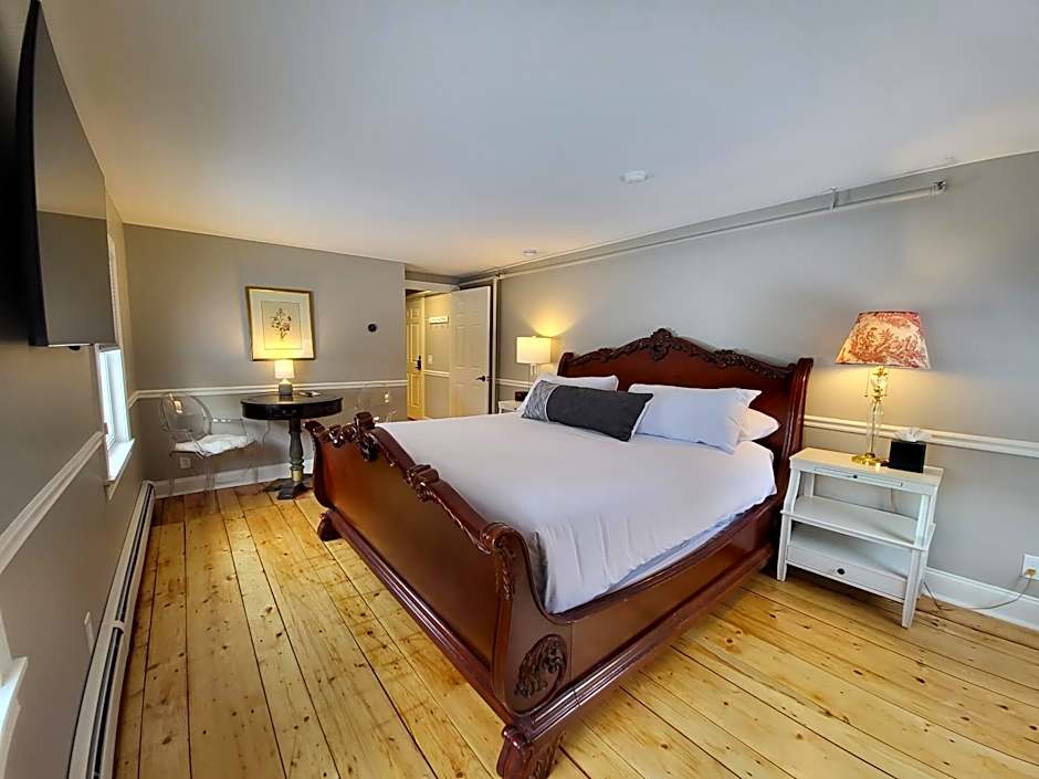 The Stowe Village Inn