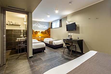 Economy Quadruple Room