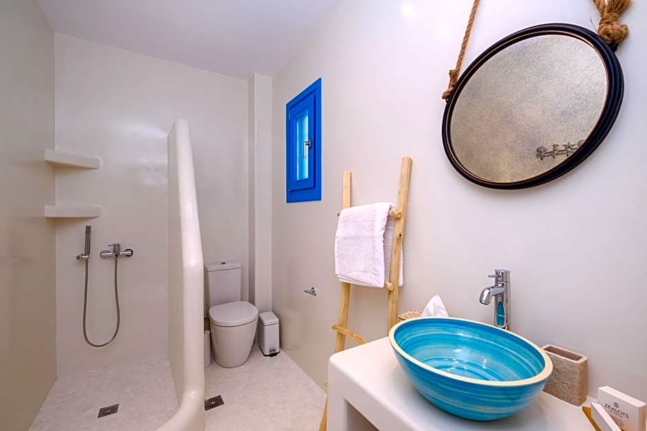 Aelia Collection Suites - Adults Friendly