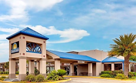 Days Inn by Wyndham Lafayette Near Lafayette Airport
