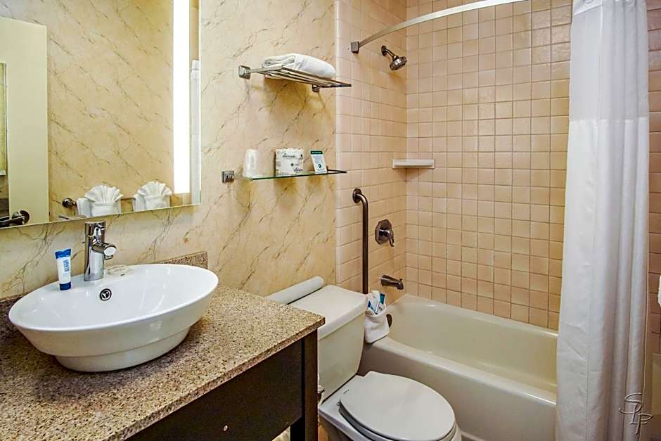 Red Lion Hotel Monterey