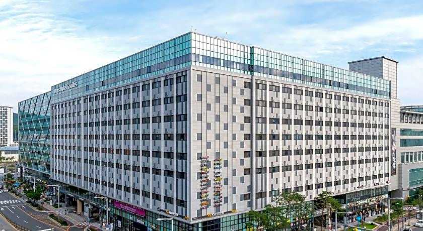 Days Hotel & Suites by Wyndham Incheon Airport