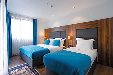 Queen Suite